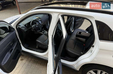 Внедорожник / Кроссовер Mitsubishi ASX 2013 в 