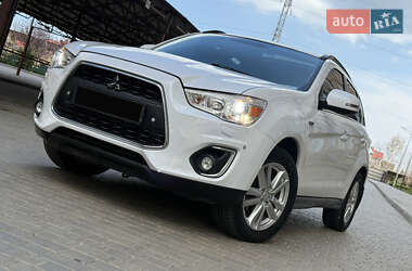 Внедорожник / Кроссовер Mitsubishi ASX 2013 в 
