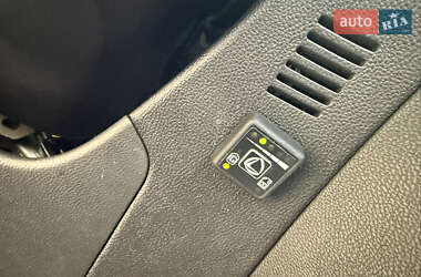 Внедорожник / Кроссовер Mitsubishi ASX 2013 в 
