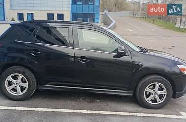 Внедорожник / Кроссовер Mitsubishi ASX 2010 в 