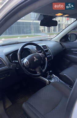 Позашляховик / Кросовер Mitsubishi ASX 2012 в 