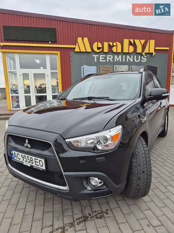 Внедорожник / Кроссовер Mitsubishi ASX 2010 в 