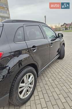Внедорожник / Кроссовер Mitsubishi ASX 2010 в 