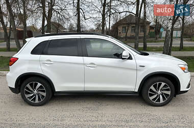 Внедорожник / Кроссовер Mitsubishi ASX 2018 в 