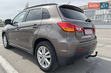 Позашляховик / Кросовер Mitsubishi ASX 2011 в 