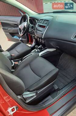 Внедорожник / Кроссовер Mitsubishi ASX 2011 в 