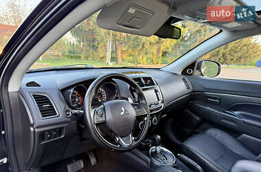 Позашляховик / Кросовер Mitsubishi ASX 2016 в 