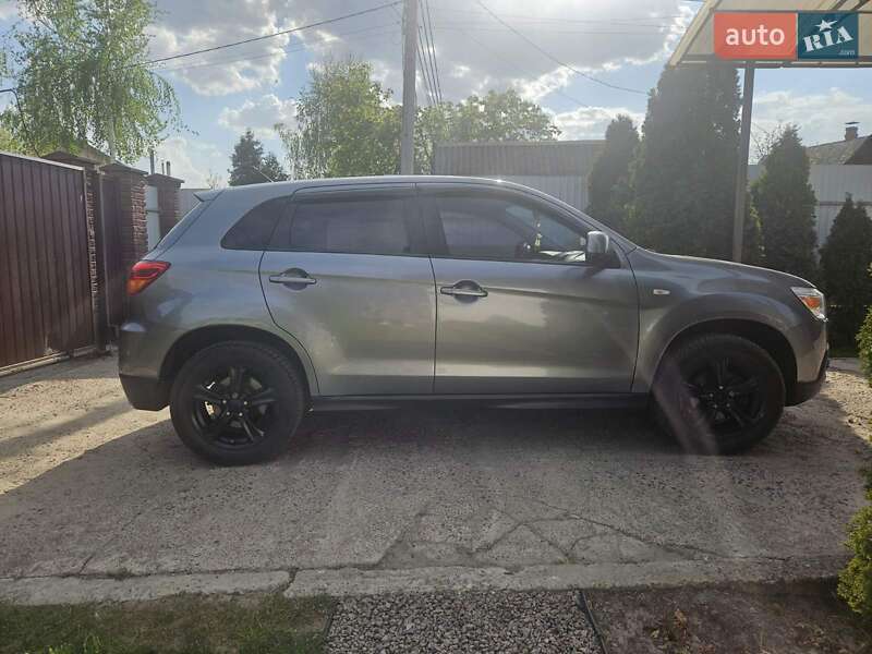 Внедорожник / Кроссовер Mitsubishi ASX 2011 в Киеве