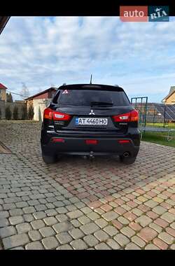 Внедорожник / Кроссовер Mitsubishi ASX 2011 в 