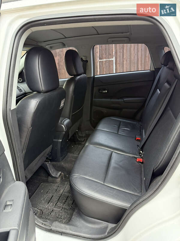Внедорожник / Кроссовер Mitsubishi ASX 2012 в Киеве