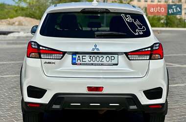 Внедорожник / Кроссовер Mitsubishi ASX 2021 в 