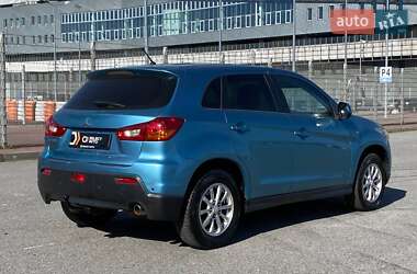 Внедорожник / Кроссовер Mitsubishi ASX 2010 в 