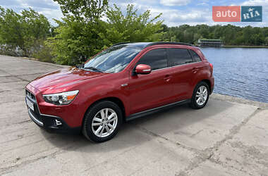 Внедорожник / Кроссовер Mitsubishi ASX 2011 в 