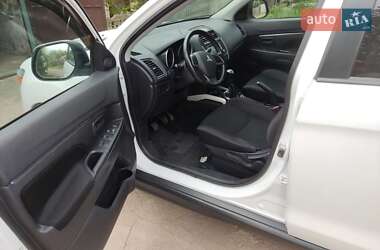 Позашляховик / Кросовер Mitsubishi ASX 2013 в 