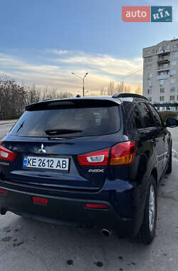 Внедорожник / Кроссовер Mitsubishi ASX 2011 в 