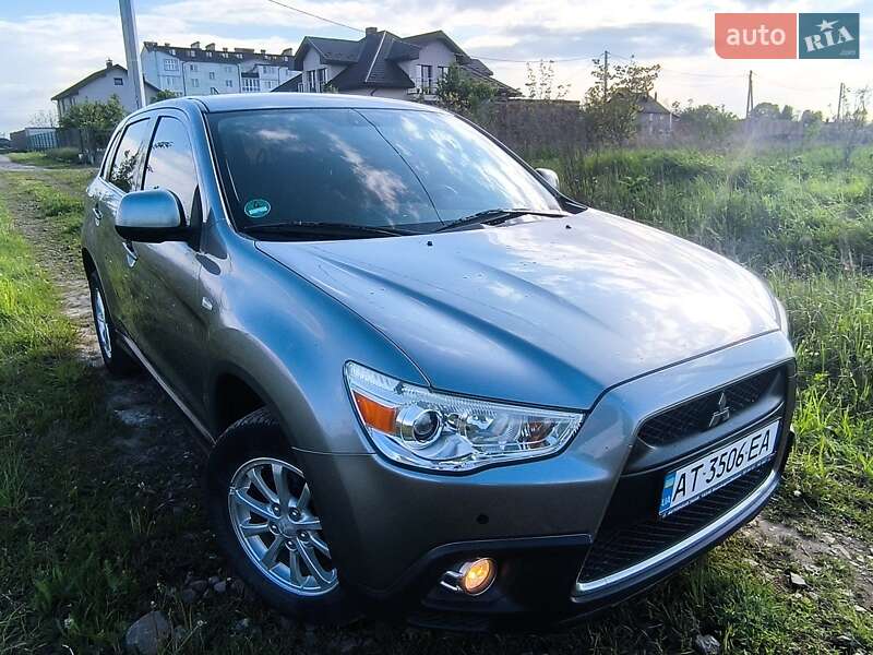 Внедорожник / Кроссовер Mitsubishi ASX 2011 в 