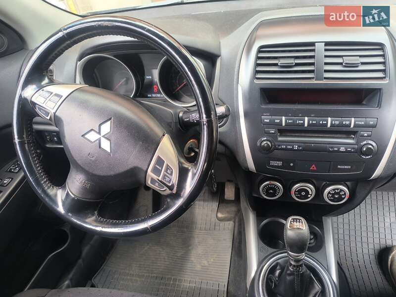 Позашляховик / Кросовер Mitsubishi ASX 2011 в Івано-Франківську