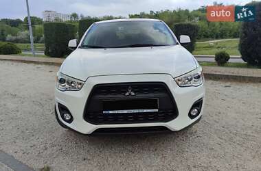 Внедорожник / Кроссовер Mitsubishi ASX 2014 в 