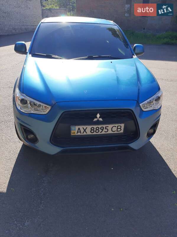 Позашляховик / Кросовер Mitsubishi ASX 2013 в 