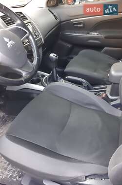 Позашляховик / Кросовер Mitsubishi ASX 2013 в 