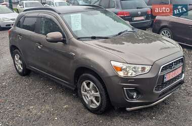 Внедорожник / Кроссовер Mitsubishi ASX 2013 в 