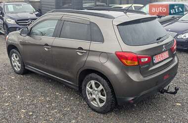 Внедорожник / Кроссовер Mitsubishi ASX 2013 в 