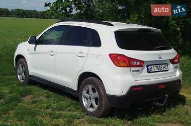 Позашляховик / Кросовер Mitsubishi ASX 2011 в 