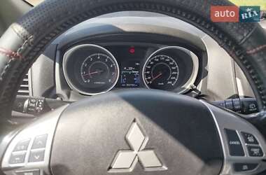 Позашляховик / Кросовер Mitsubishi ASX 2011 в 