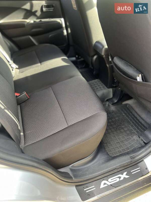 Позашляховик / Кросовер Mitsubishi ASX 2011 в Львові