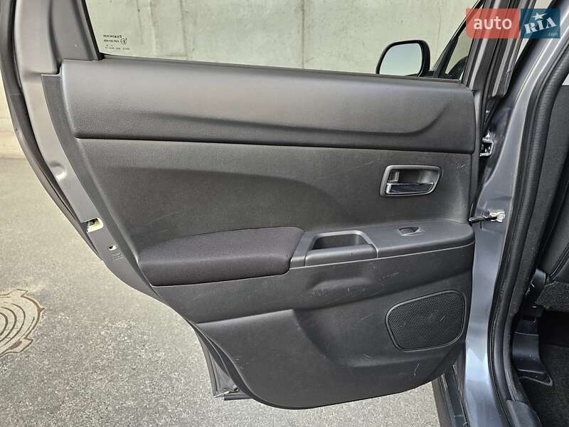 Внедорожник / Кроссовер Mitsubishi ASX 2012 в Киеве