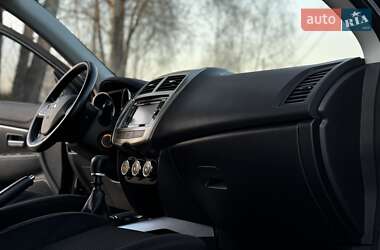 Внедорожник / Кроссовер Mitsubishi ASX 2014 в 