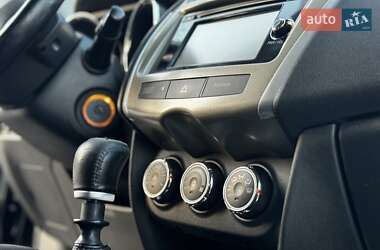 Внедорожник / Кроссовер Mitsubishi ASX 2014 в 