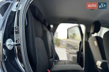 Внедорожник / Кроссовер Mitsubishi ASX 2014 в 
