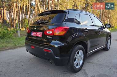 Позашляховик / Кросовер Mitsubishi ASX 2011 в 