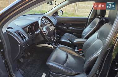 Позашляховик / Кросовер Mitsubishi ASX 2011 в 