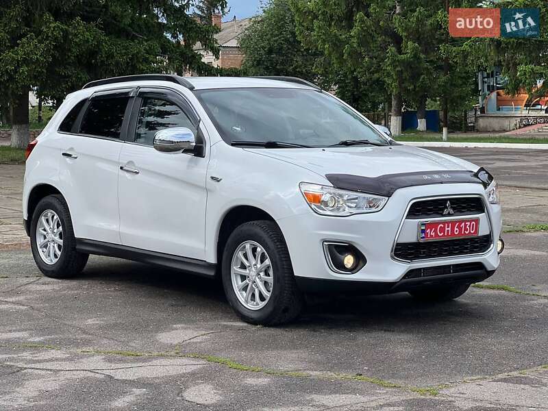 Внедорожник / Кроссовер Mitsubishi ASX 2015 в Новоархангельске