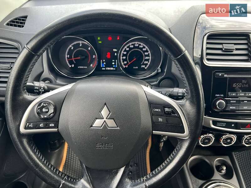 Внедорожник / Кроссовер Mitsubishi ASX 2015 в Новоархангельске