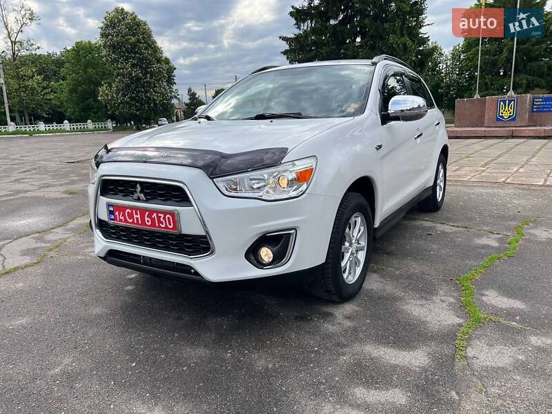 Внедорожник / Кроссовер Mitsubishi ASX 2015 в Новоархангельске