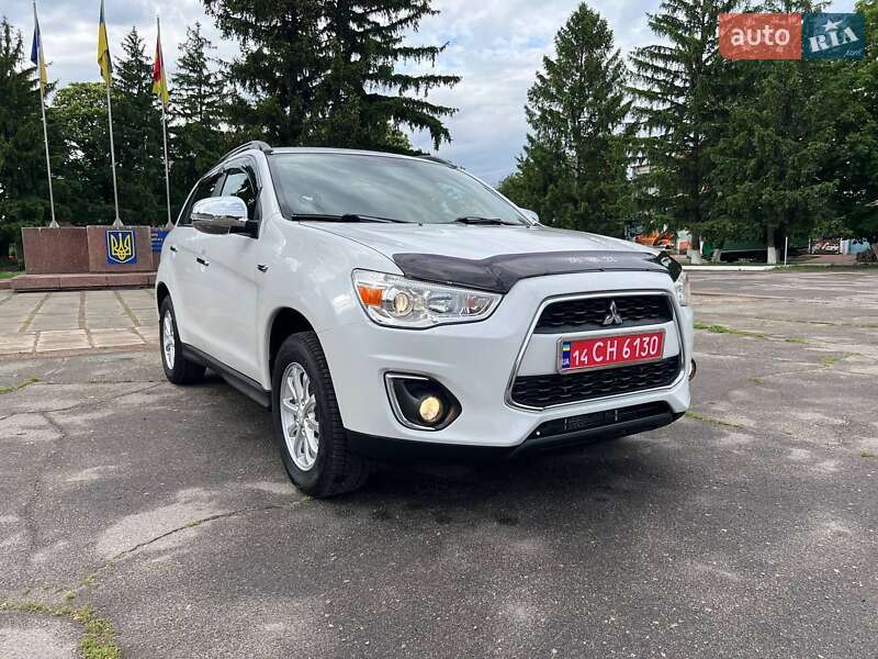 Внедорожник / Кроссовер Mitsubishi ASX 2015 в Новоархангельске