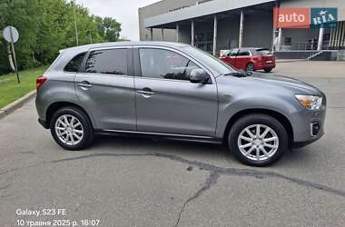 Внедорожник / Кроссовер Mitsubishi ASX 2014 в 