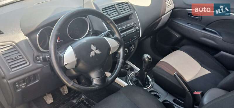 Внедорожник / Кроссовер Mitsubishi ASX 2012 в Погребище