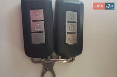 Внедорожник / Кроссовер Mitsubishi ASX 2010 в 