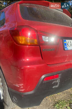 Внедорожник / Кроссовер Mitsubishi ASX 2011 в 