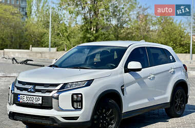 Внедорожник / Кроссовер Mitsubishi ASX 2021 в 