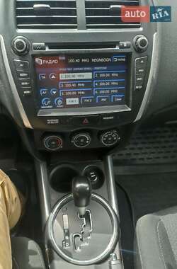 Внедорожник / Кроссовер Mitsubishi ASX 2010 в Пятихатках