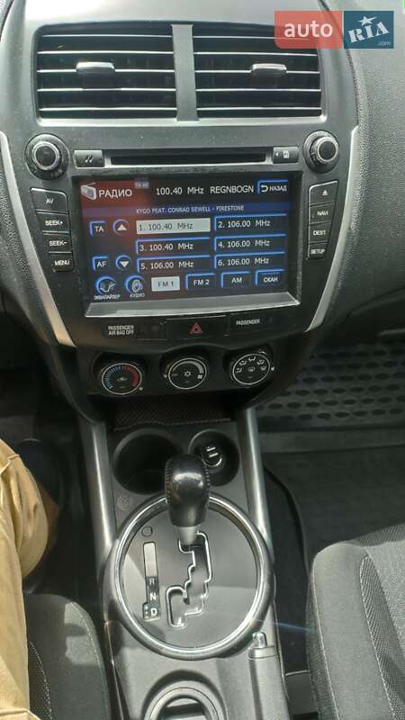 Внедорожник / Кроссовер Mitsubishi ASX 2010 в Пятихатках