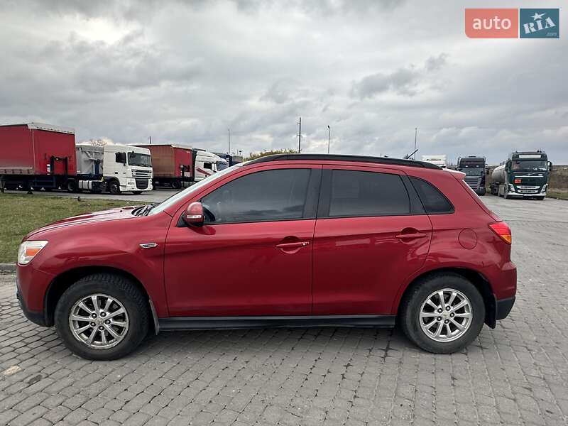 Внедорожник / Кроссовер Mitsubishi ASX 2011 в 