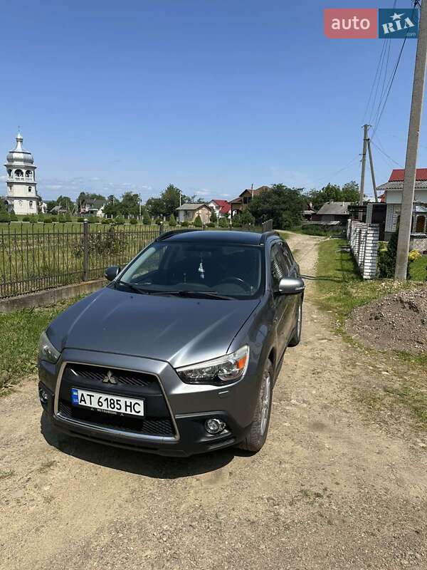 Внедорожник / Кроссовер Mitsubishi ASX 2012 в Перегинском