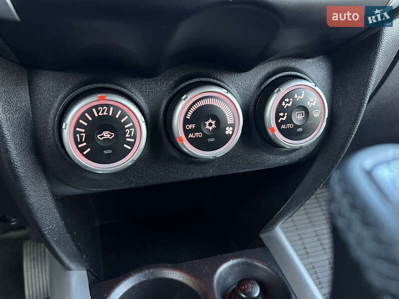 Позашляховик / Кросовер Mitsubishi ASX 2011 в Ковелі