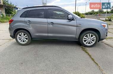 Внедорожник / Кроссовер Mitsubishi ASX 2013 в 